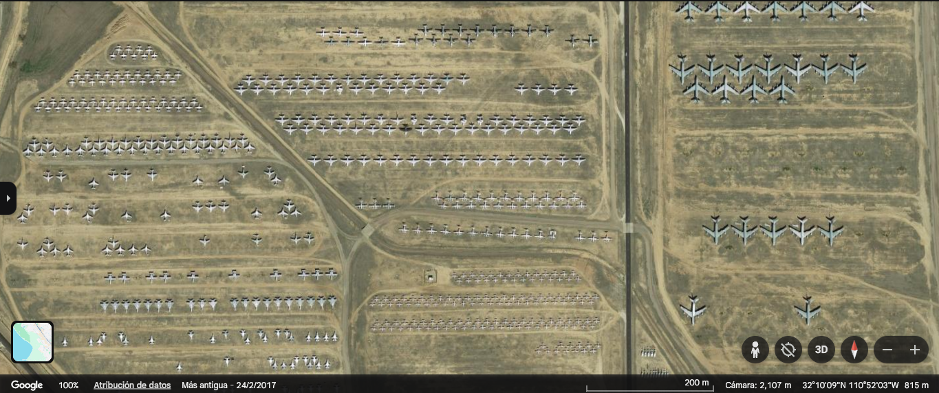 Vista satelital del cementerio de aviones en Arizona